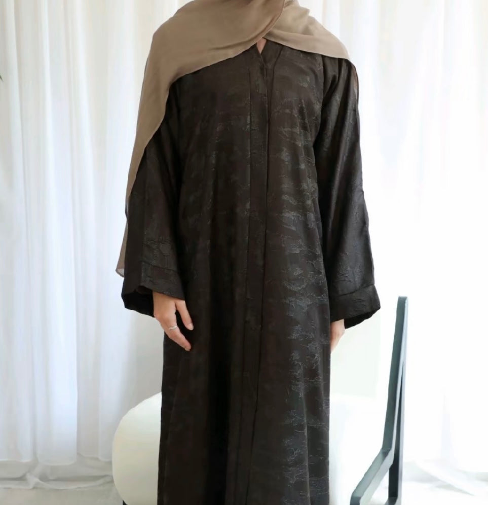 Metallic open abaya