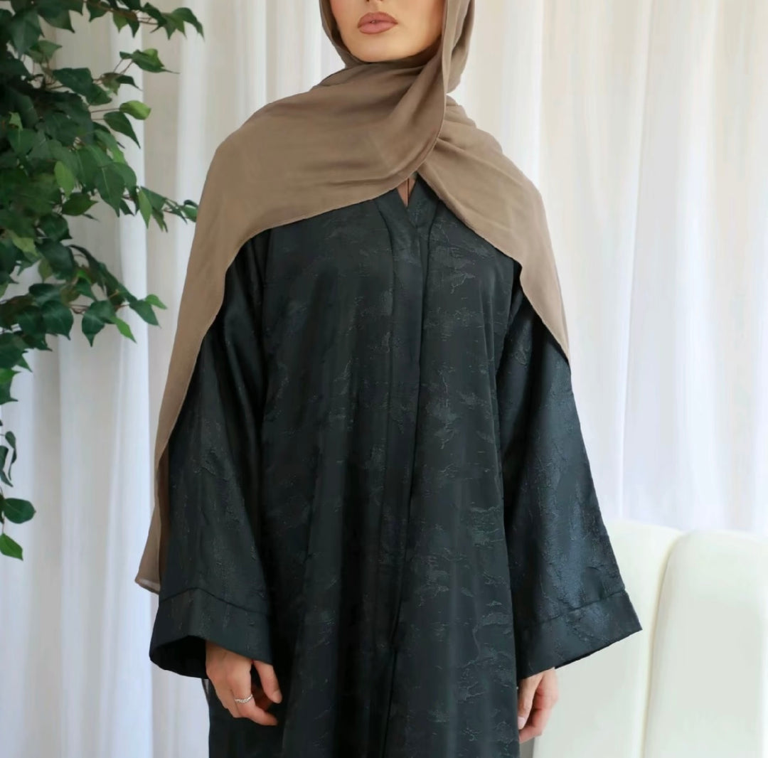 Metallic open abaya